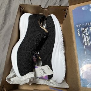 Skechers Women's Black and White Knit Sneakers